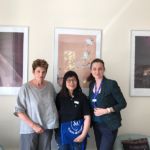 林肯企管執行長Michelle拜訪瑞士Suval Montreux高中與校長合影